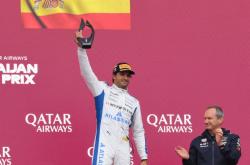 开云体育APP下载-关于红牛车队力克红牛二队，拉塞尔高光表现的信息