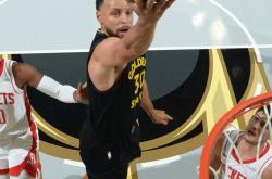 开云体育官网-鹈鹕绝杀猛龙，库里扛起全队