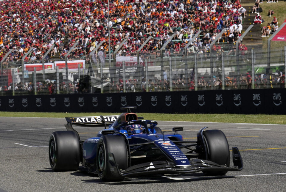 关于红牛车队力克红牛二队,拉塞尔高光表现的信息 关于红牛车队力克红牛二队,拉塞尔高光表现的信息